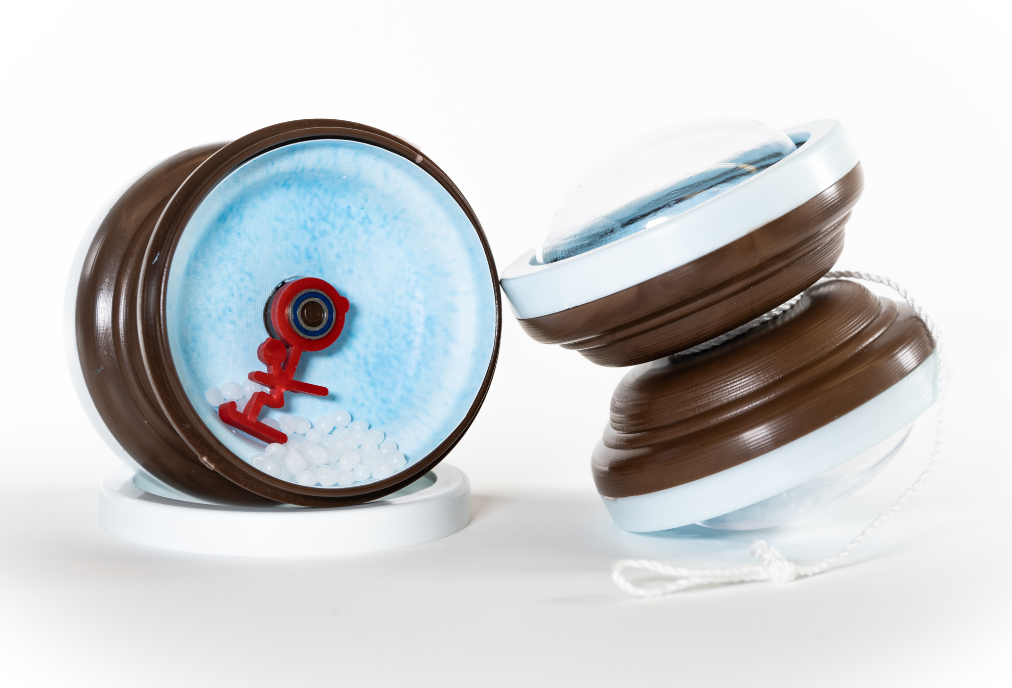 Skier Yo-yos - Featured
